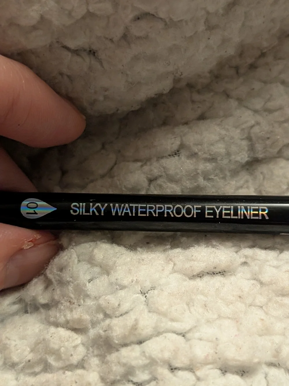 🦋 Silky Waterproof Eyeliner - Black